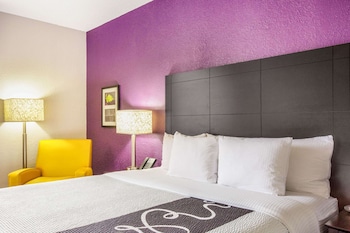 Room, 1 Queen Bed, Accessible, Non Smoking (Mobility/Hearing Impaired Accessible)