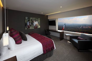 Classic Room, 2 Queen Beds (Executive Floor)