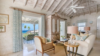 Luxury Suite (Plantation)