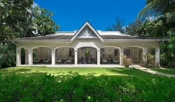 Villa, 4 Bedrooms (Ixora)