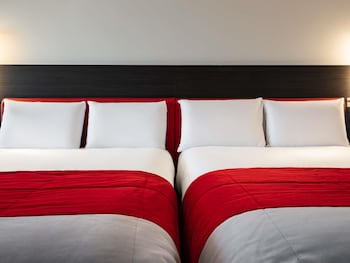Family Superior Room, 2 Double Beds and 1 Single Sofa Bed