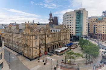 Superior Twin City Square View