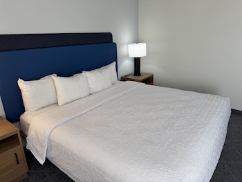 Room, 1 King Bed, Accessible, Non Smoking
