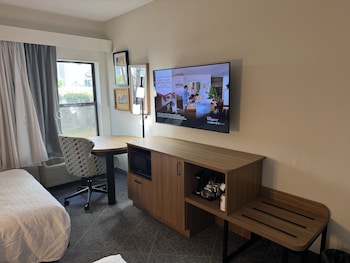 Room, 2 Queen Beds, Accessible, Non Smoking