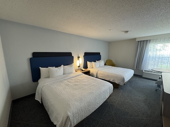 Room, 2 Queen Beds, Accessible, Non Smoking