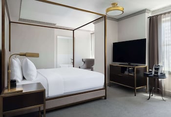 Room, 1 King Bed, Corner