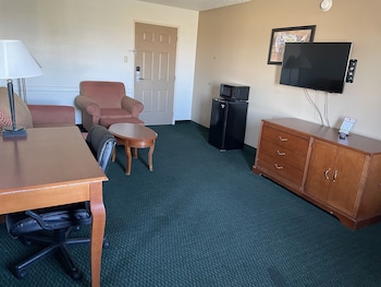 Suite, 1 King Bed, Accessible, Non Smoking