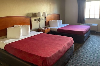 Standard Room, 2 Queen Beds, Non Smoking