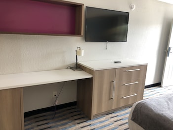 Premium Single Room, 1 King Bed, Non Smoking