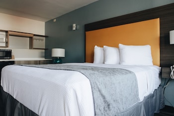 Premium King Bed Smoking