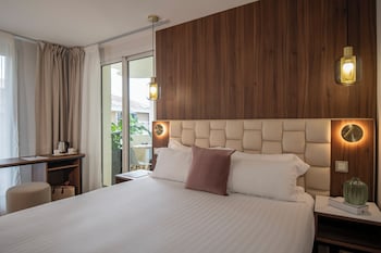 Deluxe Room with Terrace - renovated