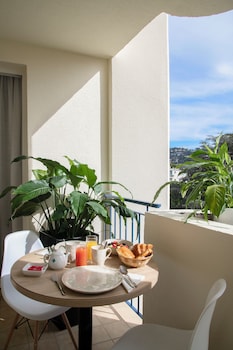 Deluxe Room with Terrace - renovated