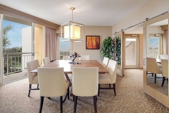 Suite, 1 King Bed, Terrace
