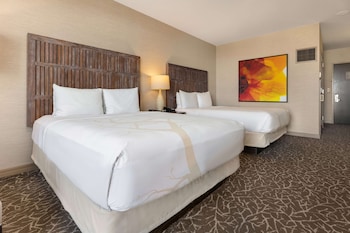 Room, 2 Queen Beds (Top Floor)