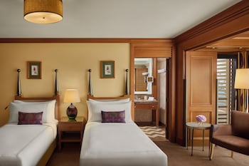 Deluxe Partial Sea View Room Twin Bed