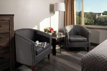 2 Queen Beds Standard - Accessible - 3rd and 4th Floor