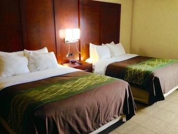 Standard Room, 2 Queen Beds, Non Smoking