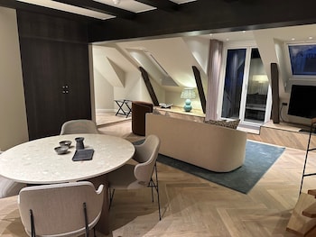 The Owners Suite