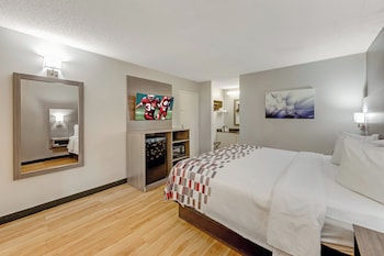 Deluxe Room, 1 King Bed, Non Smoking