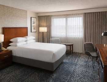 Guest Room, 1 Queen Accessible