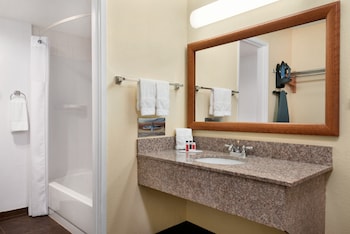 Suite, 1 King Bed, Non Smoking (One-Bedroom)