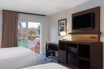 Room, 2 Queen Beds, Non Smoking (Courtyard View)