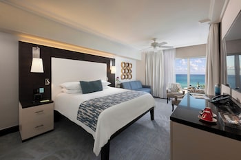 Superior Room, 1 King Bed with Sofa bed, Ocean View