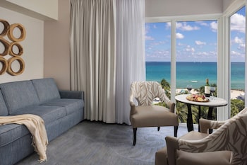 Superior Room, 1 King Bed with Sofa bed, Ocean View