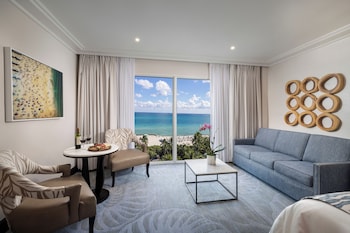 Deluxe Room, 1 King Bed with Sofa bed, Ocean View