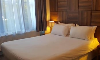 Room (Cosy, Small)