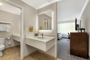 Standard Room, 2 Queen Beds, Non Smoking (Pet Friendly)
