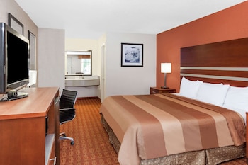 Standard Room, 1 King Bed, Smoking