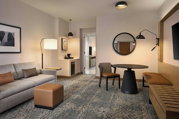 Suite, 1 Bedroom (Mobility Accessible, Tub)