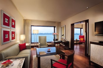 Ocean View Suites