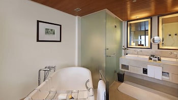 Bay View Suites