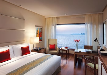 Ocean View Twin Beds