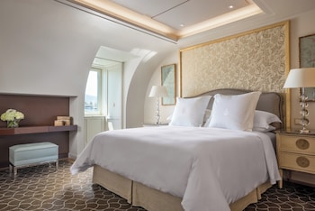Suite, 1 King Bed (Loft)