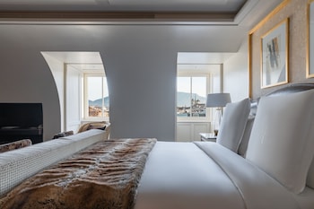 Suite, 1 King Bed (Loft)
