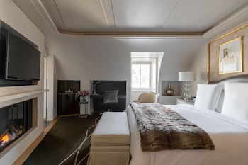 Room, 1 King Bed (Loft)