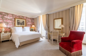 Suite, 1 King Bed (Mount Blanc)