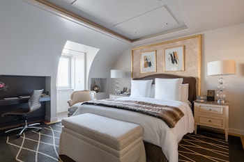 Room, 1 King Bed (Loft)