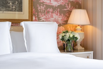 Suite, 1 King Bed (Mount Blanc)