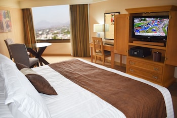 Deluxe Room, 1 King Bed
