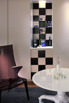 Studio Suite, 2 Double Beds, Balcony