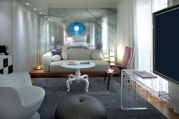 Studio Suite, 2 Double Beds, Balcony