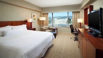 Deluxe Room, 1 King Bed