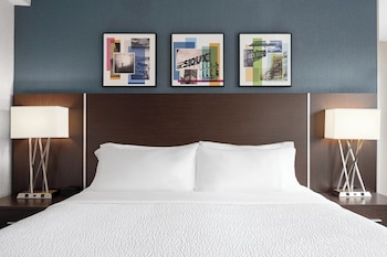 Suite, 1 Bedroom, City View