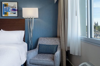 Standard Room, 1 King Bed (Concierge Floor)