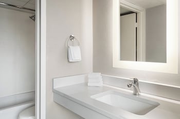 Premium Room, 1 King Bed with Sofa bed