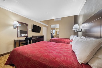 Standard Room, 2 Queen Beds, Non Smoking